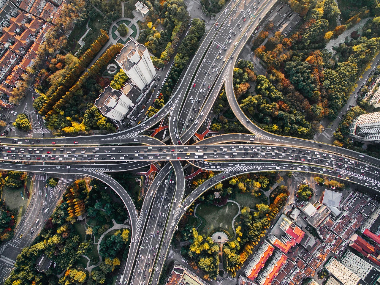 découvrez comment l'infrastructure de l'ia transforme les entreprises et optimise la performance des systèmes numériques. analyse de l'impact de l’ia sur l’innovation et la compétitivité.