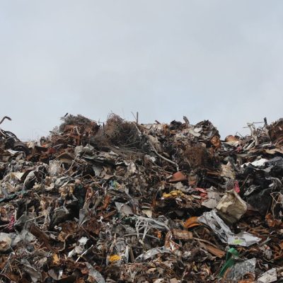 découvrez des solutions innovantes et durables pour la gestion des déchets. optimisez le recyclage, réduisez les déchets et contribuez à un environnement plus sain grâce à nos conseils et services en gestion des déchets.