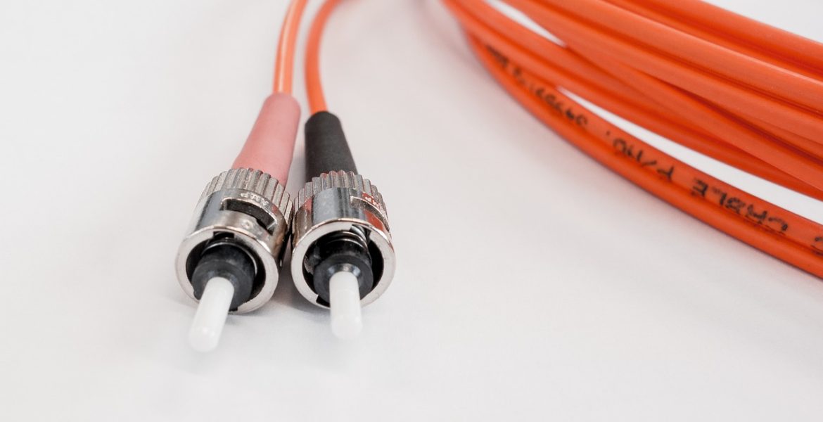 découvrez l'importance des data centers dans le monde numérique. apprenez comment ils stockent, gèrent et sécurisent les données essentielles pour les entreprises et les utilisateurs à travers le globe.