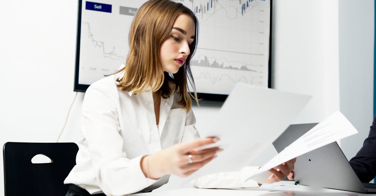 découvrez l'économie collaborative, un modèle innovant qui favorise le partage de ressources et de services entre individus. apprenez comment cette approche redéfinit nos interactions et contribue à la durabilité.