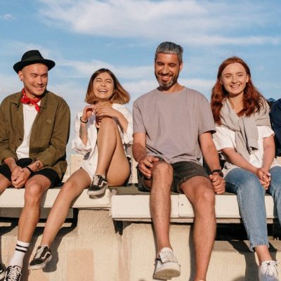 découvrez comment la mobilisation citoyenne transforme les sociétés actuelles. informez-vous sur les actions collectives, les mouvements sociaux et les initiatives citoyennes qui façonnent l'engagement communautaire et font entendre la voix des citoyens.