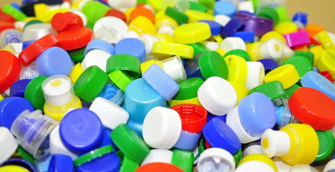 découvrez comment recycler facilement les plastiques à la maison pour réduire les déchets et protéger l'environnement. conseils pratiques et astuces écologiques.